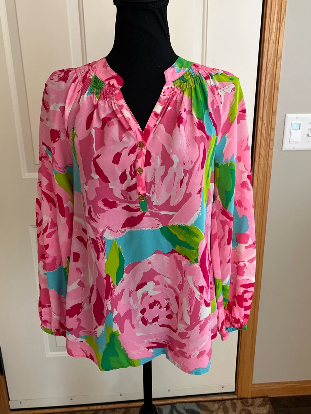 Women’s Lilly Pulitzer First Impressions Elsa silk vibrant pink blouse top. XS